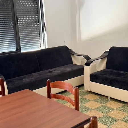 Centeral Square Mangalem - Apartmán *